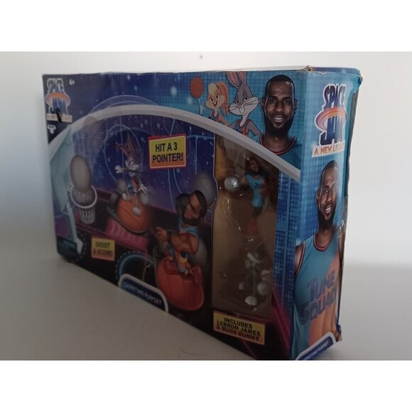Space Jam A New Legacy - Gametime Playset with Lebron and Bugs Bunny Figurines - Picture 8 of 11